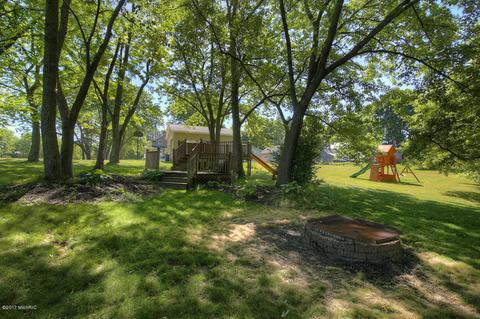 117 N Front St, Grant, MI 49327 photo 29