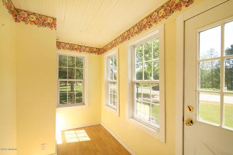 117 N Front St, Grant, MI 49327 photo 19