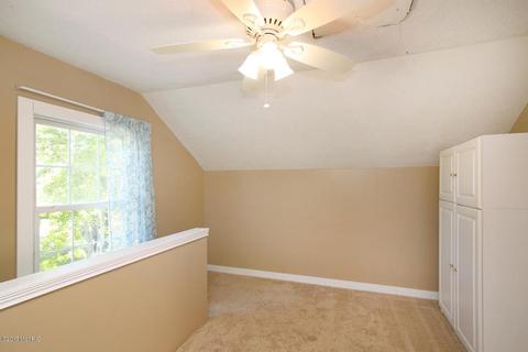 117 N Front St, Grant, MI 49327 photo 21