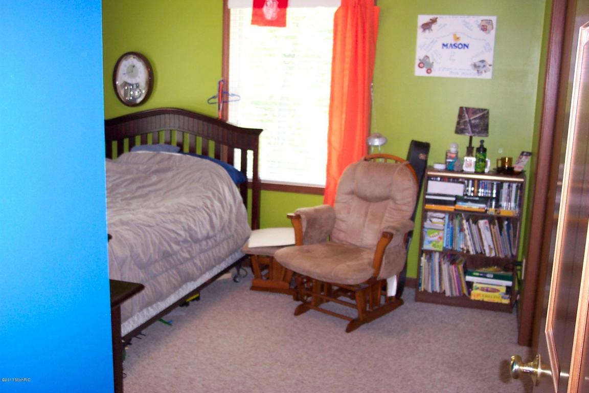 6690 N 575 N 6690 N 575 E, Howe, IN 46746 photo 19