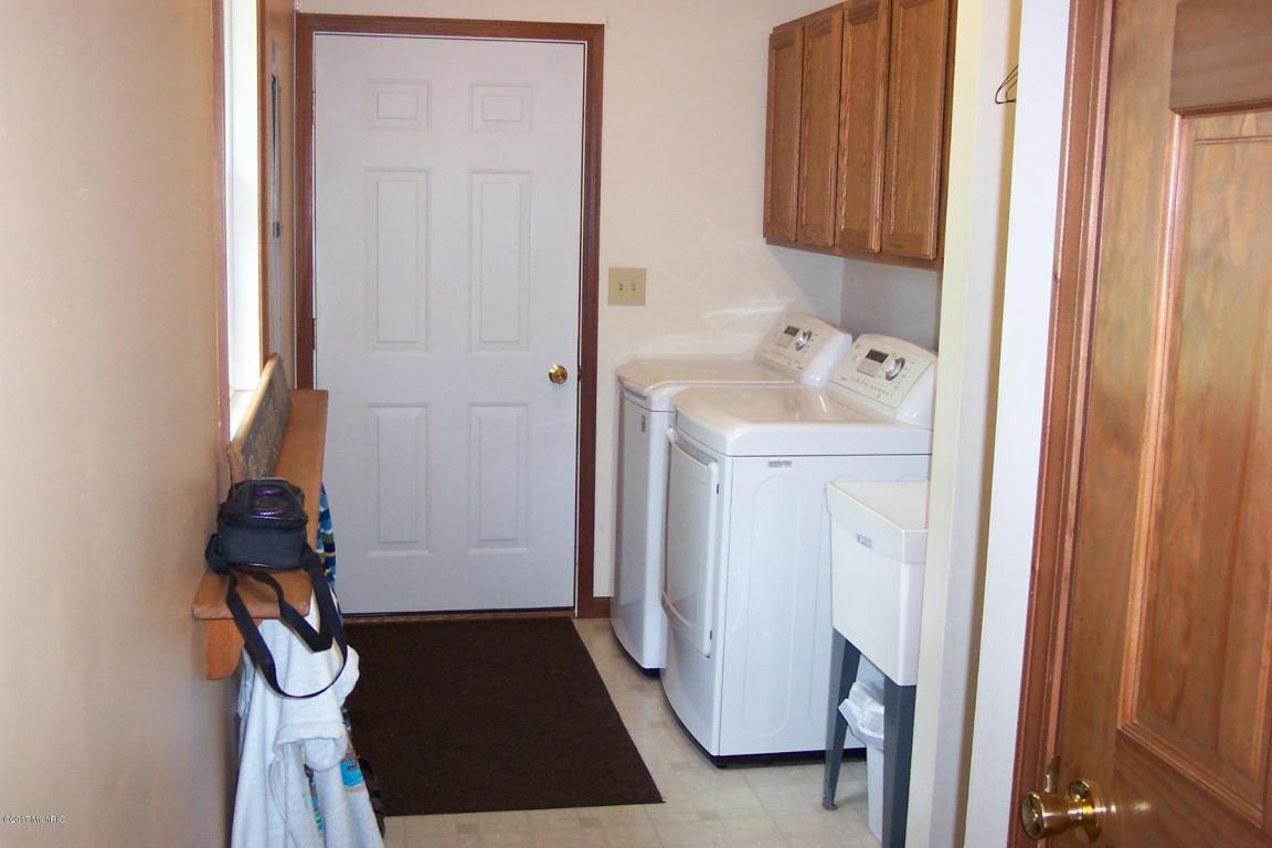 6690 N 575 N 6690 N 575 E, Howe, IN 46746 photo 12
