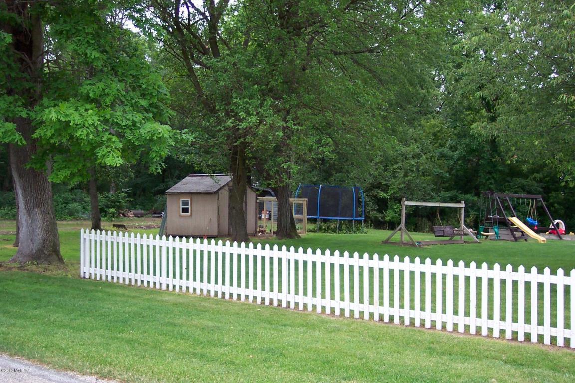 6690 N 575 N 6690 N 575 E, Howe, IN 46746 photo 4