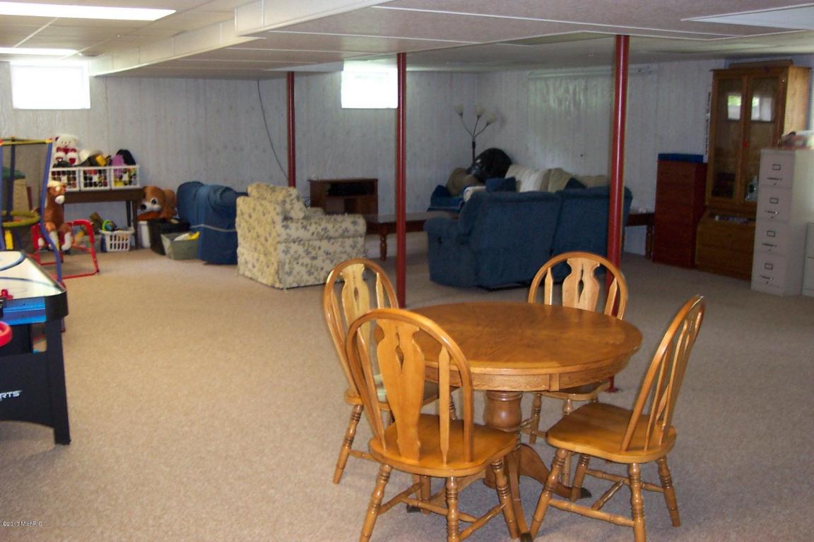 6690 N 575 N 6690 N 575 E, Howe, IN 46746 photo 20