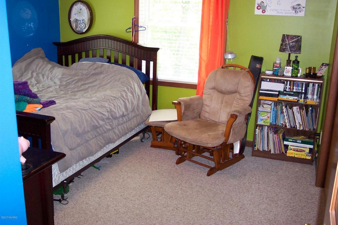 6690 N 575 N 6690 N 575 E, Howe, IN 46746 photo 18