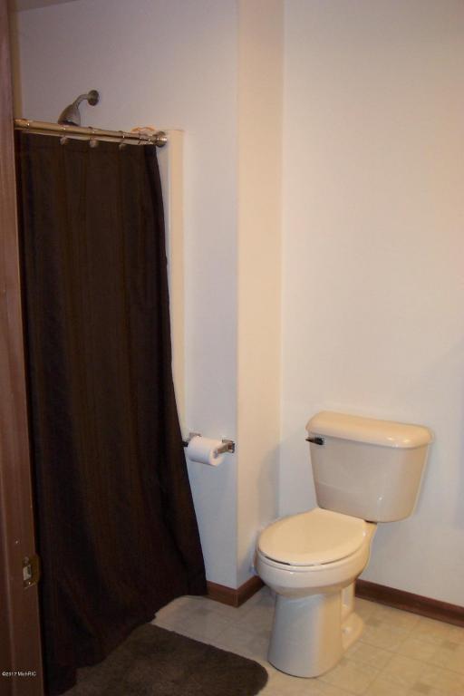 6690 N 575 N 6690 N 575 E, Howe, IN 46746 photo 13