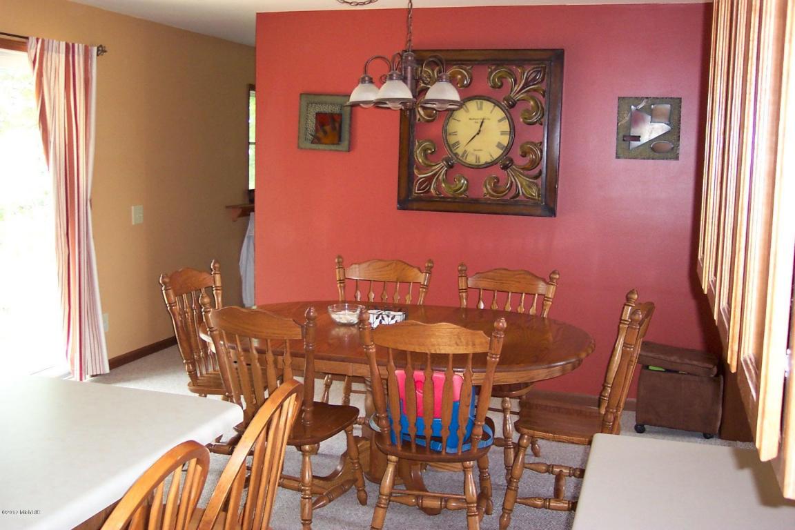 6690 N 575 N 6690 N 575 E, Howe, IN 46746 photo 8