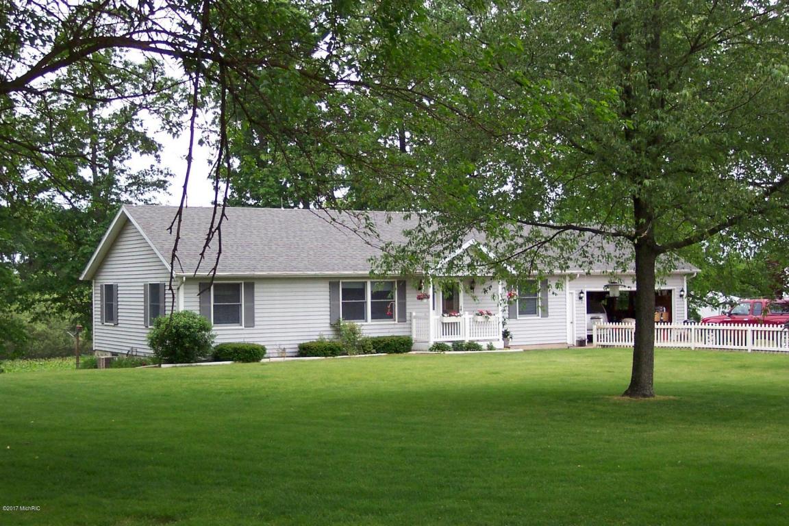 6690 N 575 N 6690 N 575 E, Howe, IN 46746 photo 2