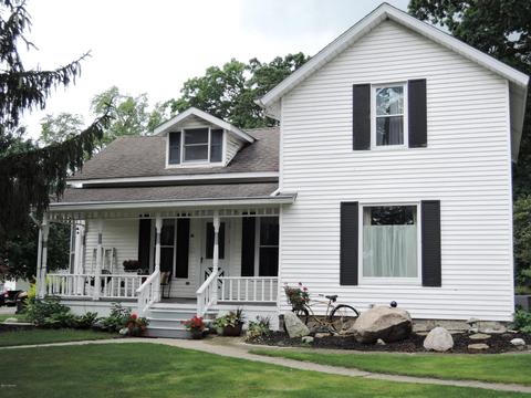 301 N Chestnut, Augusta, MI 49012 photo 1