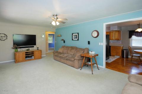 751 Riverview Dr, Plainwell, MI 49080 photo 7