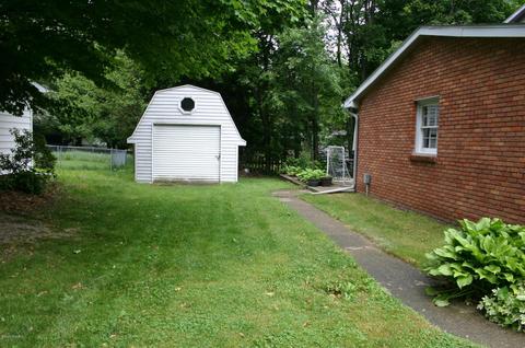 547 Hill Rd, Marshall, MI 49068 photo 2