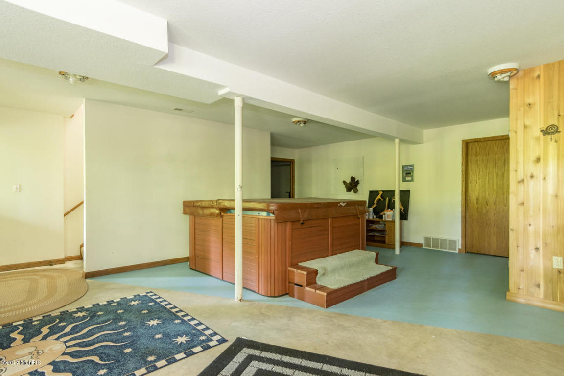 13213 Kane Rd, Plainwell, MI 49080 photo 12