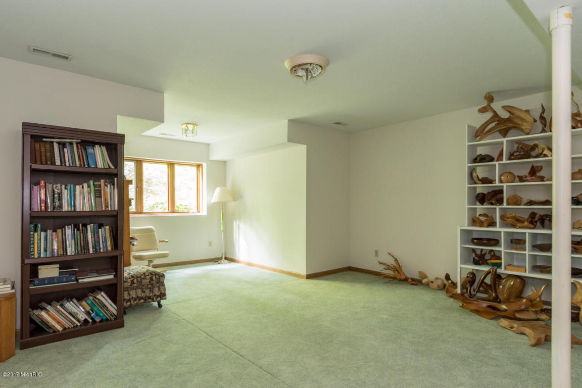 13213 Kane Rd, Plainwell, MI 49080 photo 15