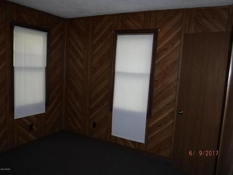6876 Maple St, Newaygo, MI 49337 photo 10