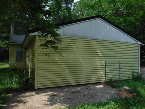 6876 Maple St, Newaygo, MI 49337 photo 21
