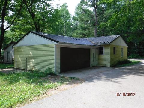 6876 Maple St, Newaygo, MI 49337 photo 3