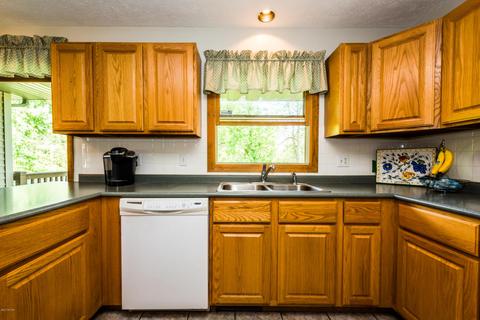 4973 Bundy Rd, Coloma, MI 49038 photo 8