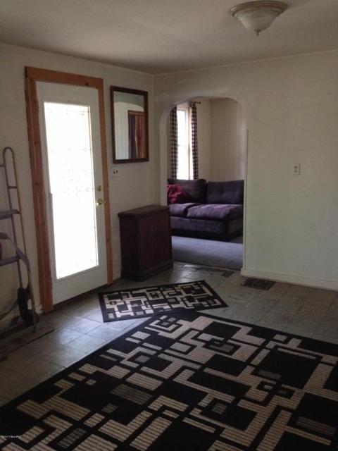745 E Green St, Marshall, MI 49068 photo 4