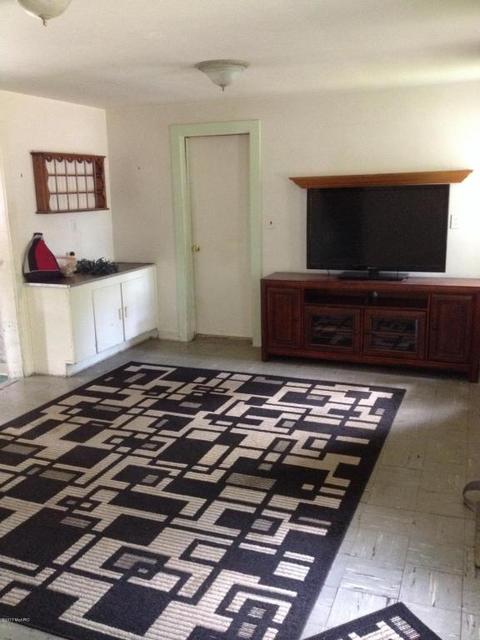 745 E Green St, Marshall, MI 49068 photo 3