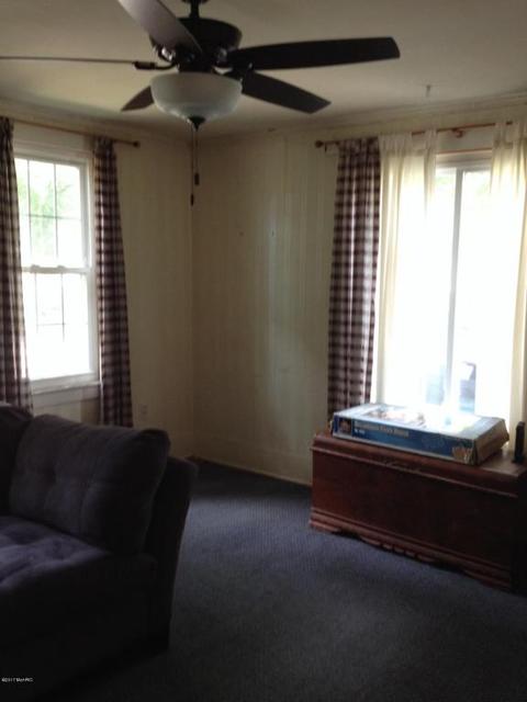 745 E Green St, Marshall, MI 49068 photo 6