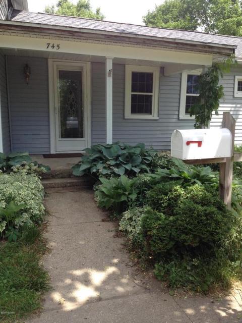 745 E Green St, Marshall, MI 49068 photo 2