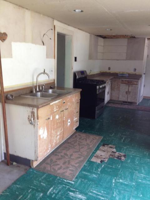 745 E Green St, Marshall, MI 49068 photo 13