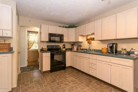 2410 Weaver Rd, Niles, MI 49120 photo 4