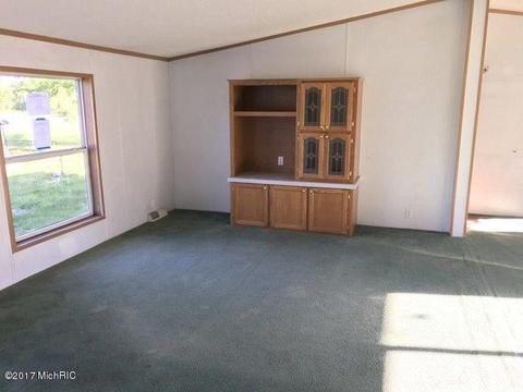 10344 Willow, Grant, MI 49327 photo 4