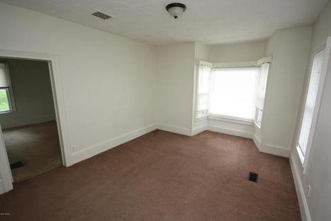 306 E Dibble St, Marcellus, MI 49067 photo 4
