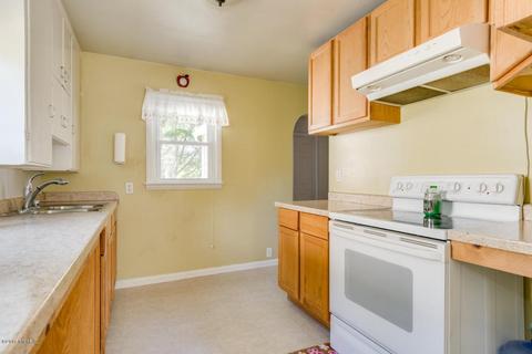 423 Keyes Dr, Parchment, MI 49004 photo 4
