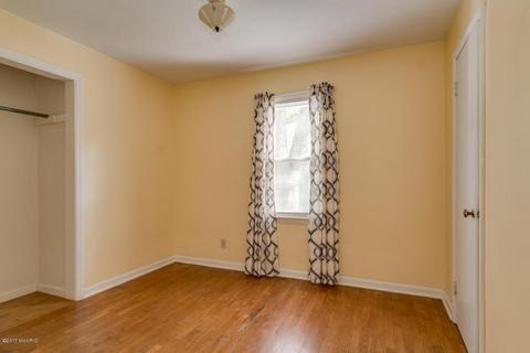 423 Keyes Dr, Parchment, MI 49004 photo 8