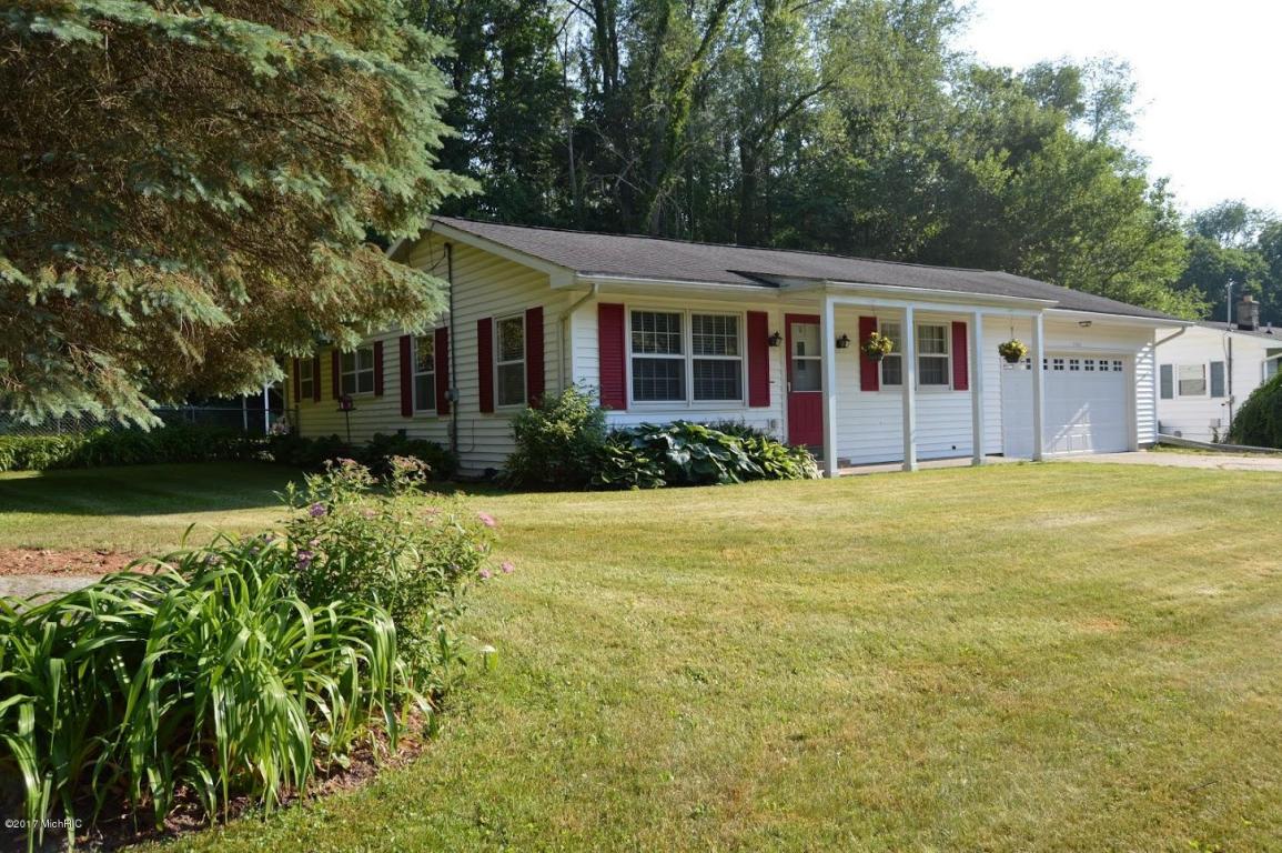 724 N North Dr E, Marshall, MI 49068 photo 1