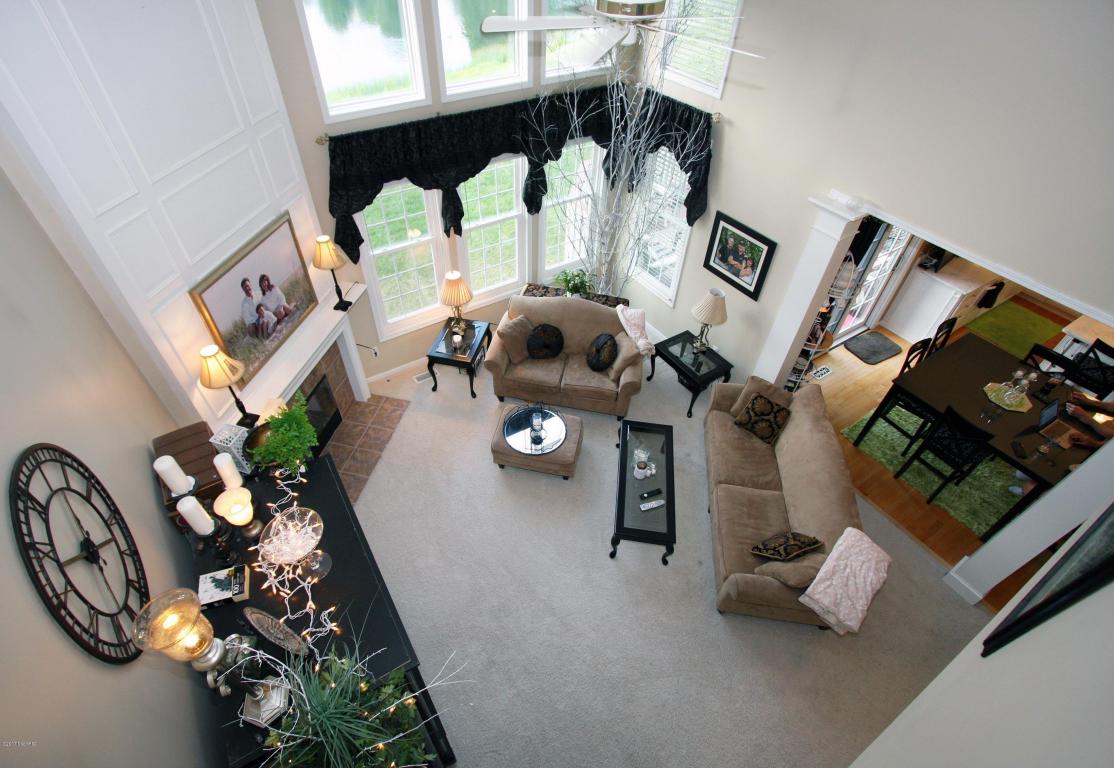 40 Fox Point Ct, Ada, MI 49301 photo 8