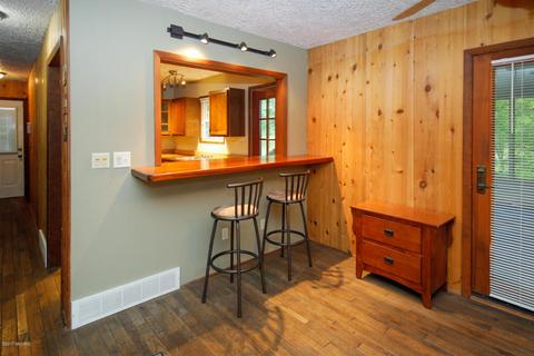 22283 64th Ave, Mattawan, MI 49071 photo 6