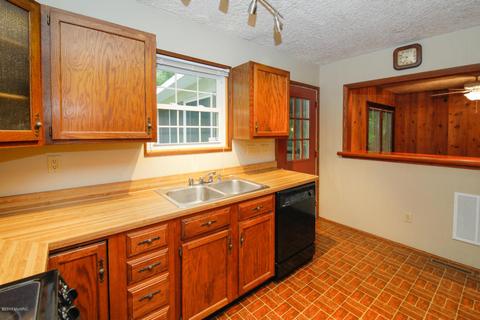 22283 64th Ave, Mattawan, MI 49071 photo 8