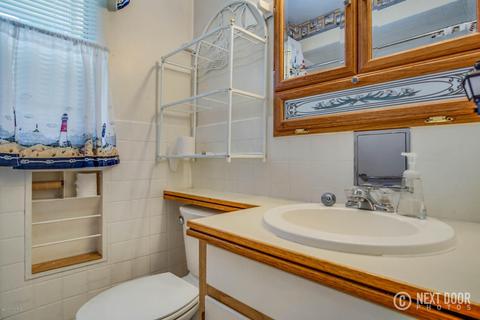 421 E Savidge St, Spring Lake, MI 49456 photo 31