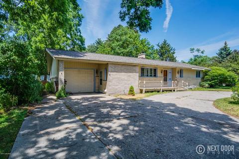 421 E Savidge St, Spring Lake, MI 49456 photo 4