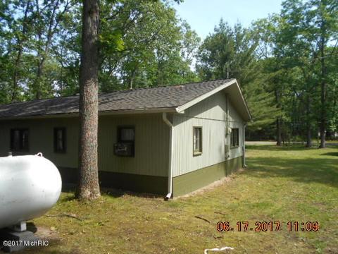 7809 Shoshone Trl, Branch, MI 49402 photo 6