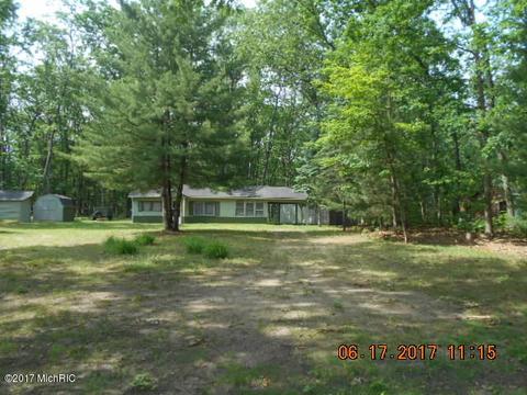 7809 Shoshone Trl, Branch, MI 49402 photo 20