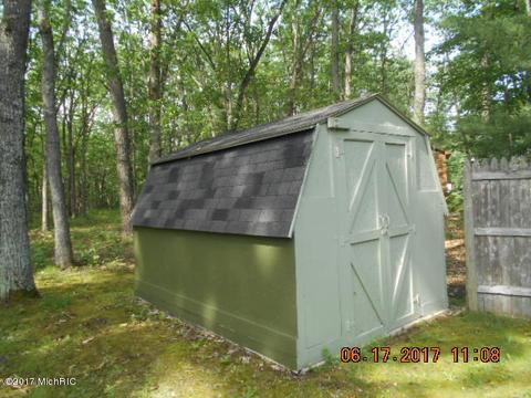7809 Shoshone Trl, Branch, MI 49402 photo 4