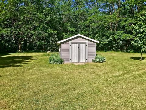 3806 E Shore Dr, Stanton, MI 48888 photo 83