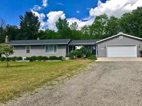 3806 E Shore Dr, Stanton, MI 48888 photo 3