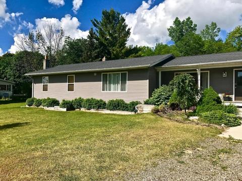3806 E Shore Dr, Stanton, MI 48888 photo 8