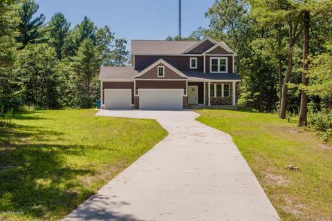 7691 Wiczer Dr, Whitehall, MI 49461 photo 1