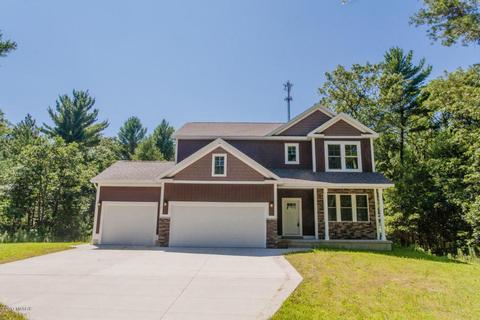 7691 Wiczer Dr, Whitehall, MI 49461 photo 2