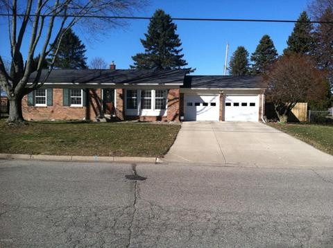 329 N Drive Dr E, Marshall, MI 49068 photo 1