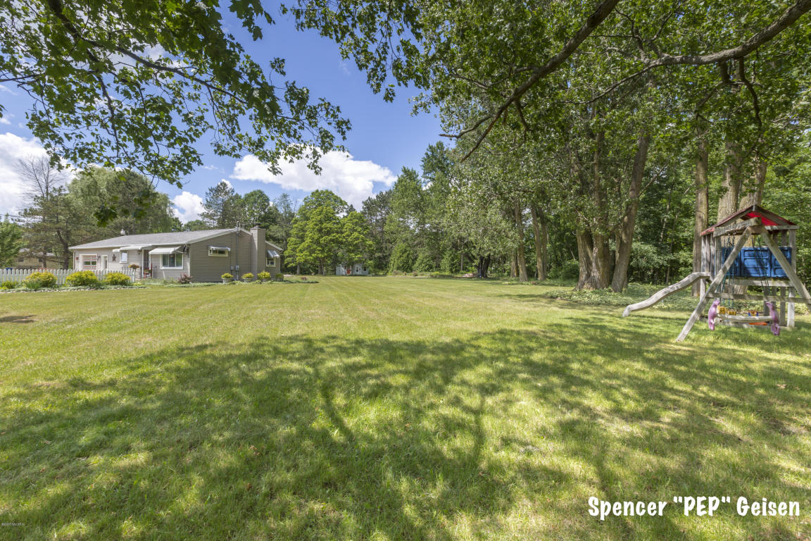 8074 First St, Stanton, MI 48888 photo 25
