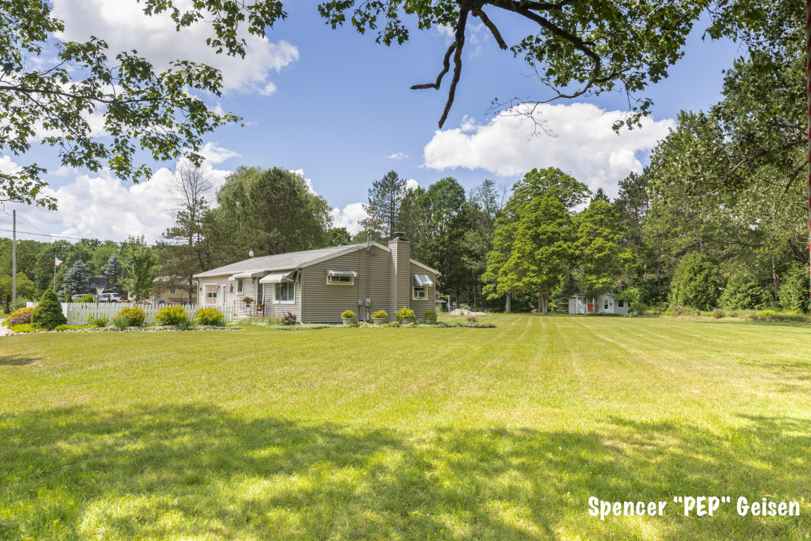 8074 First St, Stanton, MI 48888 photo 18