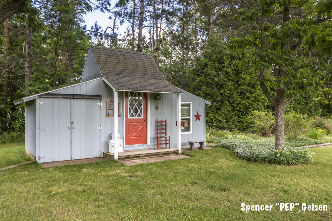 8074 First St, Stanton, MI 48888 photo 24