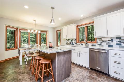 350 Greentree Ln NE, Ada, MI 49301 photo 9