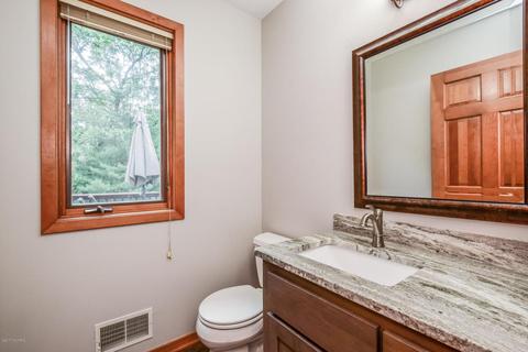 350 Greentree Ln NE, Ada, MI 49301 photo 17